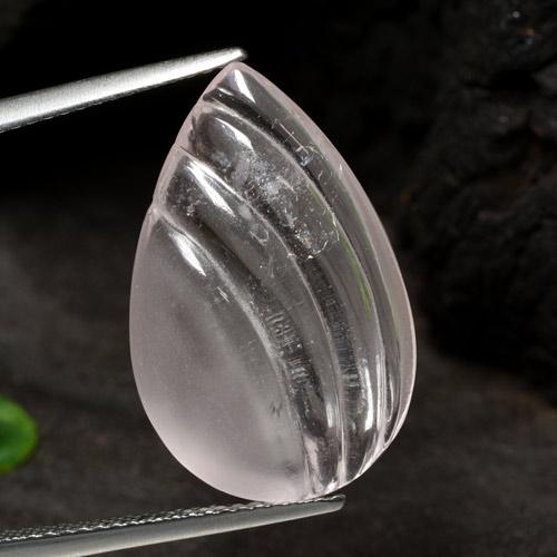 9.17カラットの天然ホワイトモルガナイト（22.1×14.2 mm・洋梨の形）