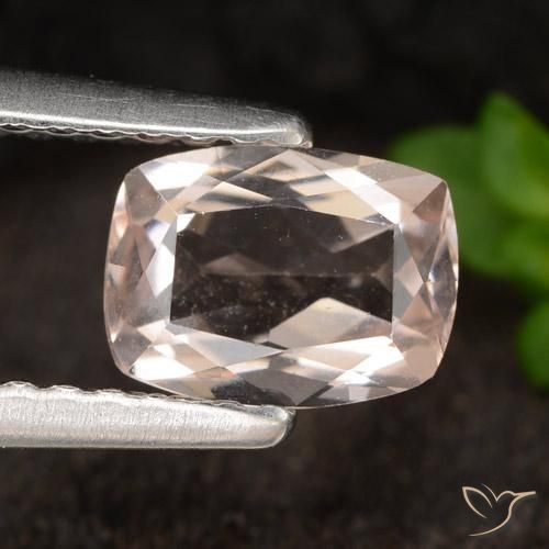 0.71ct 天然 ミディアム薄いピンク モルガナイト, クッション, VVS-VS