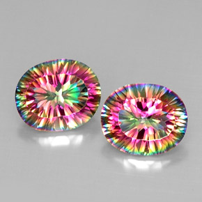 カラットの天然トップレインボーミスティッククォーツ（12.2×10.1 mm・オーバルカット）