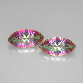カラットの天然トップレインボーミスティッククォーツ（15.9×8.1 mm・マーキス）