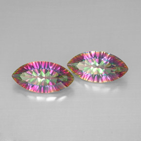 カラットの天然トップレインボーミスティッククォーツ（15.9×8.1 mm・マーキス）