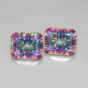 カラットの天然トップレインボーミスティッククォーツ（12×10 mm・エメラルドカット）