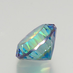 9.44カラットの天然トップレインボーミスティッククォーツ（14.16 mm・ラウンドカット）