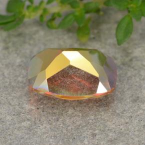 1.69カラットの天然マルチカラーミスティッククォーツ（9×7 mm・クッションカット）