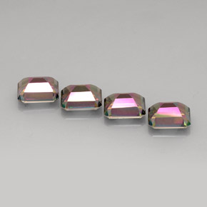 カラットの天然トップレインボーミスティックトパーズ（10×8 mm・エメラルドカット）