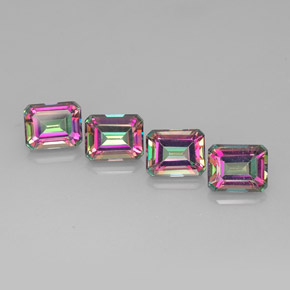カラットの天然トップレインボーミスティックトパーズ（9.9×8 mm・エメラルドカット）