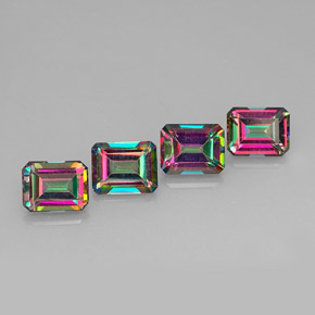 カラットの天然トップレインボーミスティックトパーズ（8.9×7 mm・エメラルドカット）