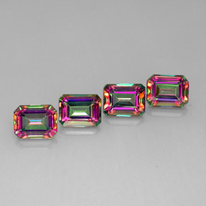 カラットの天然トップレインボーミスティックトパーズ（9.1×7.1 mm・エメラルドカット）