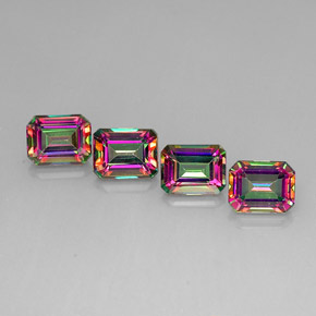 カラットの天然トップレインボーミスティックトパーズ（9.1×7.1 mm・エメラルドカット）