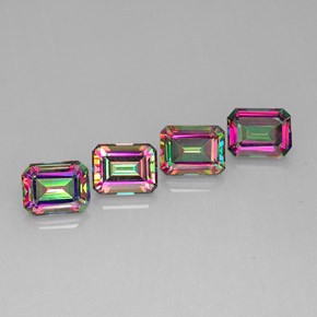 カラットの天然トップレインボーミスティックトパーズ（9×7 mm・エメラルドカット）