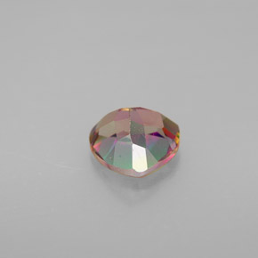 1.51カラットの天然トップレインボーミスティックトパーズ（7×7 mm・トリリアント）