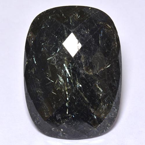 20.17カラットの天然黒ヌーミット（24.4×18.1 mm・クッションカット）