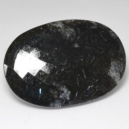 53.25カラットの天然ブルースパークルがかった黒ヌーミット（38.9×27.2 mm・オーバルカット）