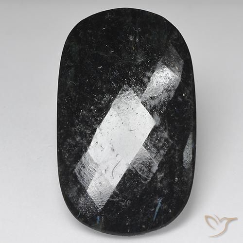 27.33ct 天然 ブルースパークルがかった黒 ヌーマイト, クッション, オペーク