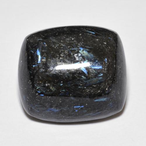 17.72カラットの天然ブルースパークルがかった黒ヌーミット（16.9×15.1 mm・クッションカット）
