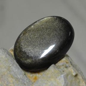 30.72カラットの天然ブラックゴールドシーンオブシディアン（27.6×20.4 mm・オーバルカット）
