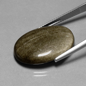 16.44カラットの天然ゴールドシーンオブシディアン（25.1×18.3 mm・オーバルカット）