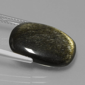 7.56カラットの天然ゴールドの輝き黒曜石、クッションカット、オペーク