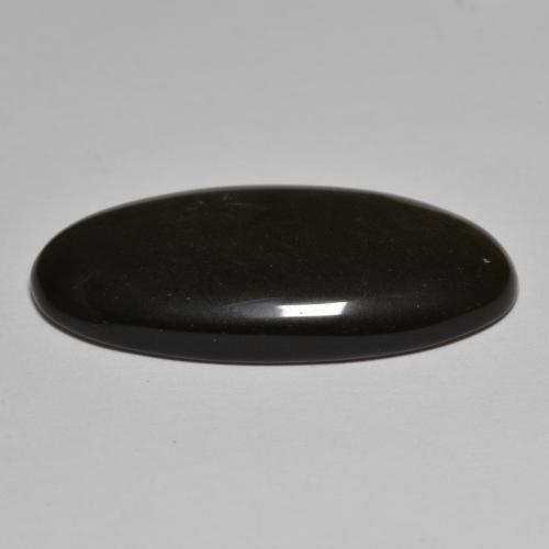 17.99カラットの天然黒オブシディアン（31.9×15.1 mm・オーバルカット）