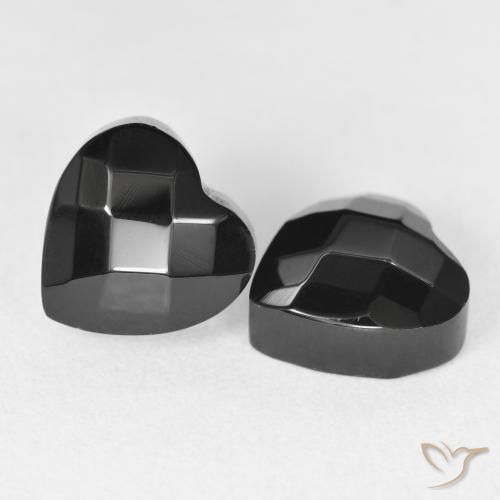 Shop natural 8.69ct ブラック オニキス gems, 心臓, from スリランカ at GemSelect. In stock, global shipping!