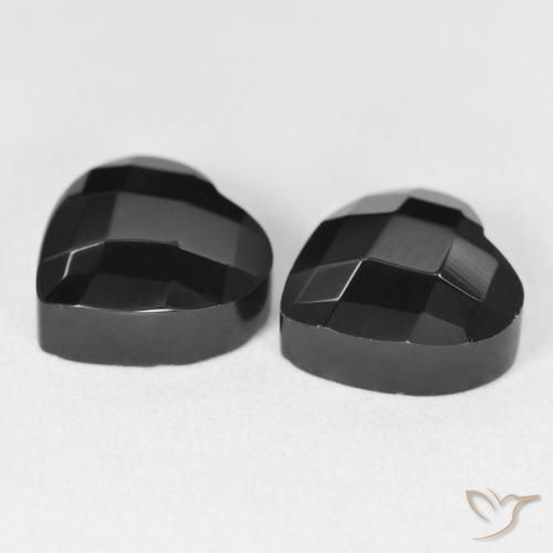 Shop natural 8.57ct ブラック オニキス gems, 心臓, from スリランカ at GemSelect. In stock, global shipping!