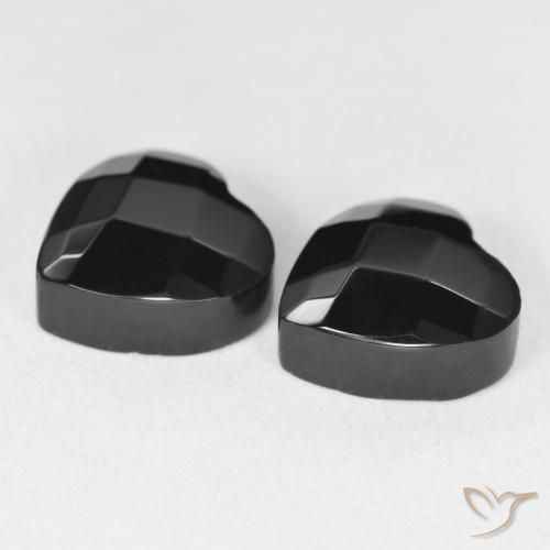 Shop natural 8.43ct ブラック オニキス gems, 心臓, from スリランカ at GemSelect. In stock, global shipping!