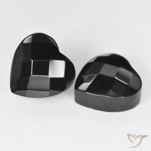 Shop natural 8.82ct ブラック オニキス gems, 心臓, from スリランカ at GemSelect. In stock, global shipping!