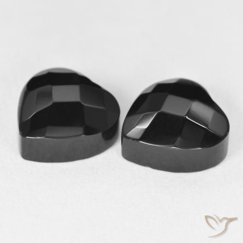 Shop natural 8.82ct ブラック オニキス gems, 心臓, from スリランカ at GemSelect. In stock, global shipping!