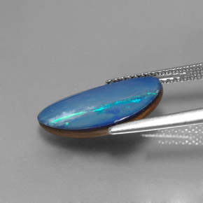 2.97カラットの天然マルチカラーオパールダブレット（15.8×9.8 mm・ファンシーシェイプ）