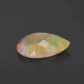 1.49カラットの天然マルチカラーオパール（11.7×7.8 mm・洋梨の形）