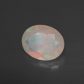 1.83カラットの天然マルチカラーオパール（10.2×8.2 mm・オーバルカット）