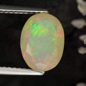 1.58カラットの天然イエローオパール（10.1×7.5 mm・オーバルカット）