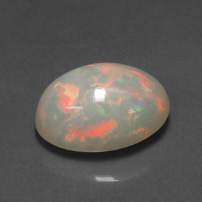 2.54カラットの天然マルチカラーオパール（11.6×8.3 mm・オーバルカット）