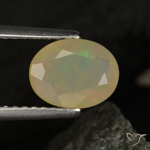 0.97ct 天然 マルチカラー オパール, 楕円形, 透明/半透明