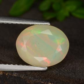 1.21カラットの天然マルチカラーオパール（10.1×8 mm・オーバルカット）