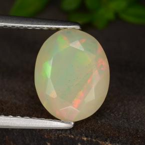 1.21カラットの天然マルチカラーオパール（10.1×8 mm・オーバルカット）