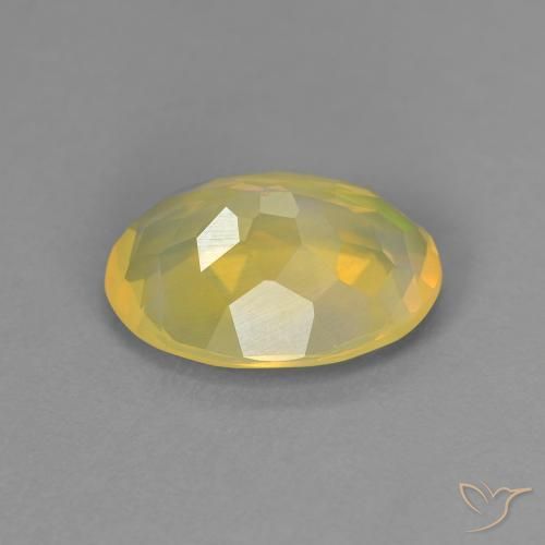 1.45カラットの天然マルチカラーオパール（10.4×7.4 mm・オーバルカット）