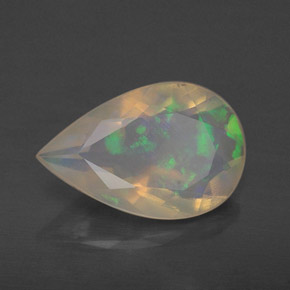 1.60カラットの天然マルチカラーオパール（12.3×8 mm・透明）