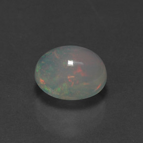 1.20カラットの天然マルチカラーオパール（8.1×6.1 mm・透明）