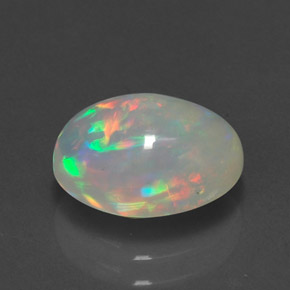 1.98カラットの天然マルチカラーオパール（10.7×8.5 mm・透明）