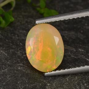 1.46カラットの天然マルチカラーオパール（9.3×7.2 mm・オーバルカット）