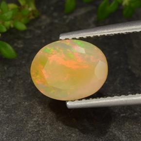 1.46カラットの天然マルチカラーオパール（9.3×7.2 mm・オーバルカット）