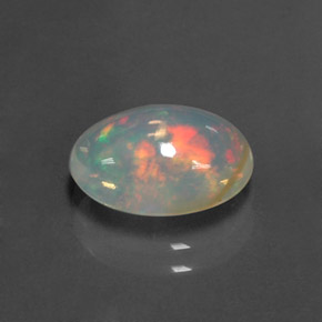 2.01カラットの天然マルチカラーオパール（11.2×8.2 mm・オーバルカット）