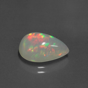 3.12カラットの天然マルチカラーオパール（14.5×10 mm・透明）