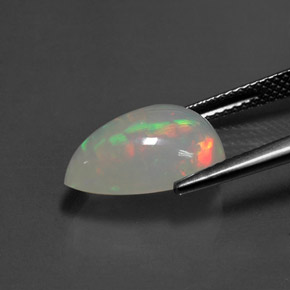 3.12カラットの天然マルチカラーオパール（14.5×10 mm・透明）
