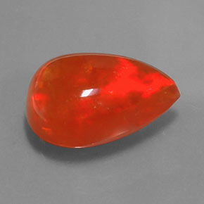 4.22カラットの天然マルチカラーオパール（14.8×10 mm・洋梨の形）