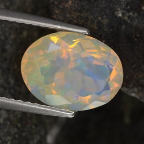 1.86カラットの天然イエローオパール（10.7×8 mm・オーバルカット）