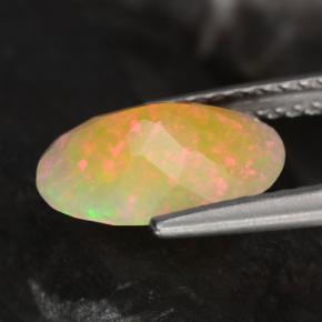 1.51カラットの天然マルチカラーオパール（10.9×7.6 mm・オーバルカット）