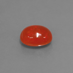 2.50カラットの天然マルチカラーオパール（11.1×9 mm・透明）