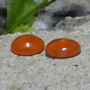 Shop natural 1.37ct ディープレッドがかったオレンジ オパール gems, 楕円形, from エチオピア at GemSelect. In stock, global shipping!